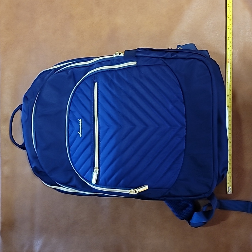 Lovevook Navy Backpack - Picture 6 of 6